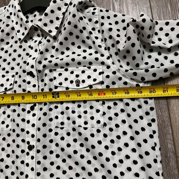 apple print button up blouse (shirt) size Medium - Picture 6 of 9